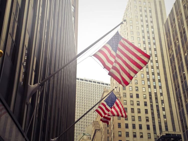 Check holidays and public holidays in the US 2025.