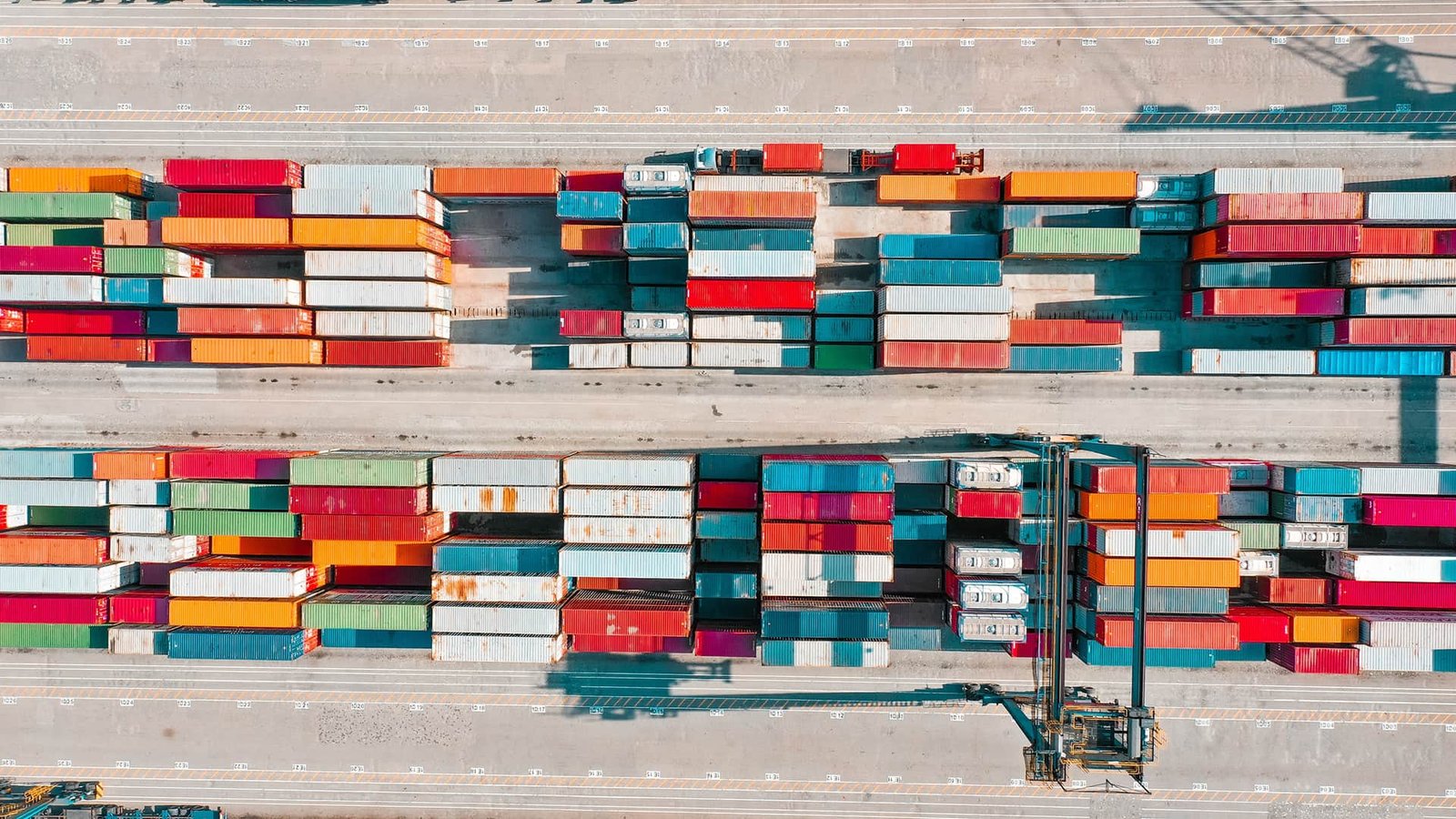 Container terminal maritime transport